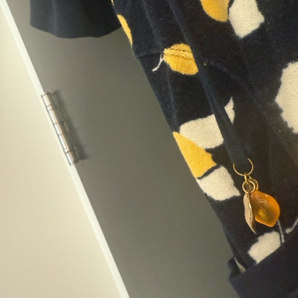 Juicy Couture L Y2K vintage velour lemon hoodie great vintage condition - Picture 9 of 15